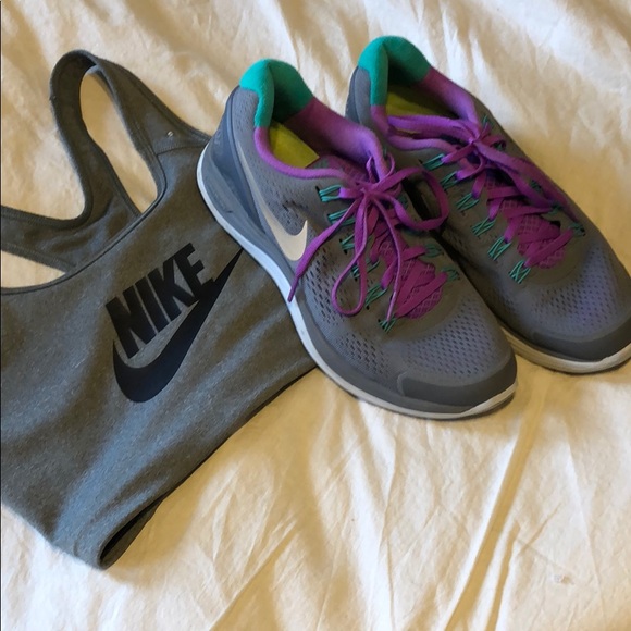 NIKE RUNNING SHOES - Picture 1 of 5